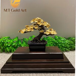 Cây Tùng La Hán( mới)
