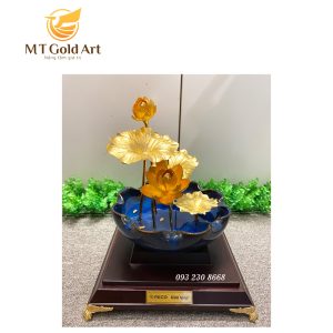Chậu sen dát vàng